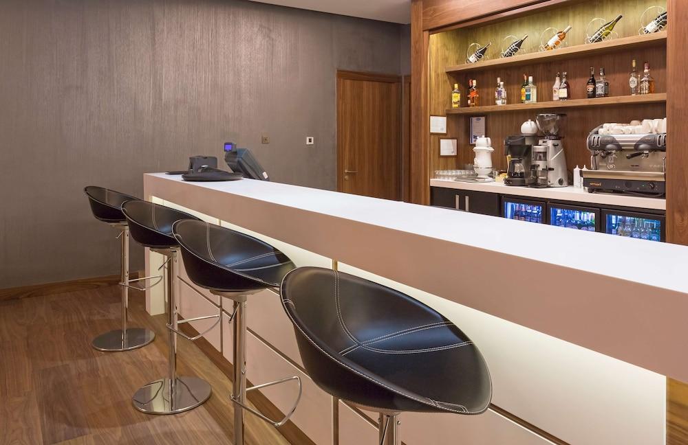 Hotel Hampton By Hilton Samsun Esterno foto