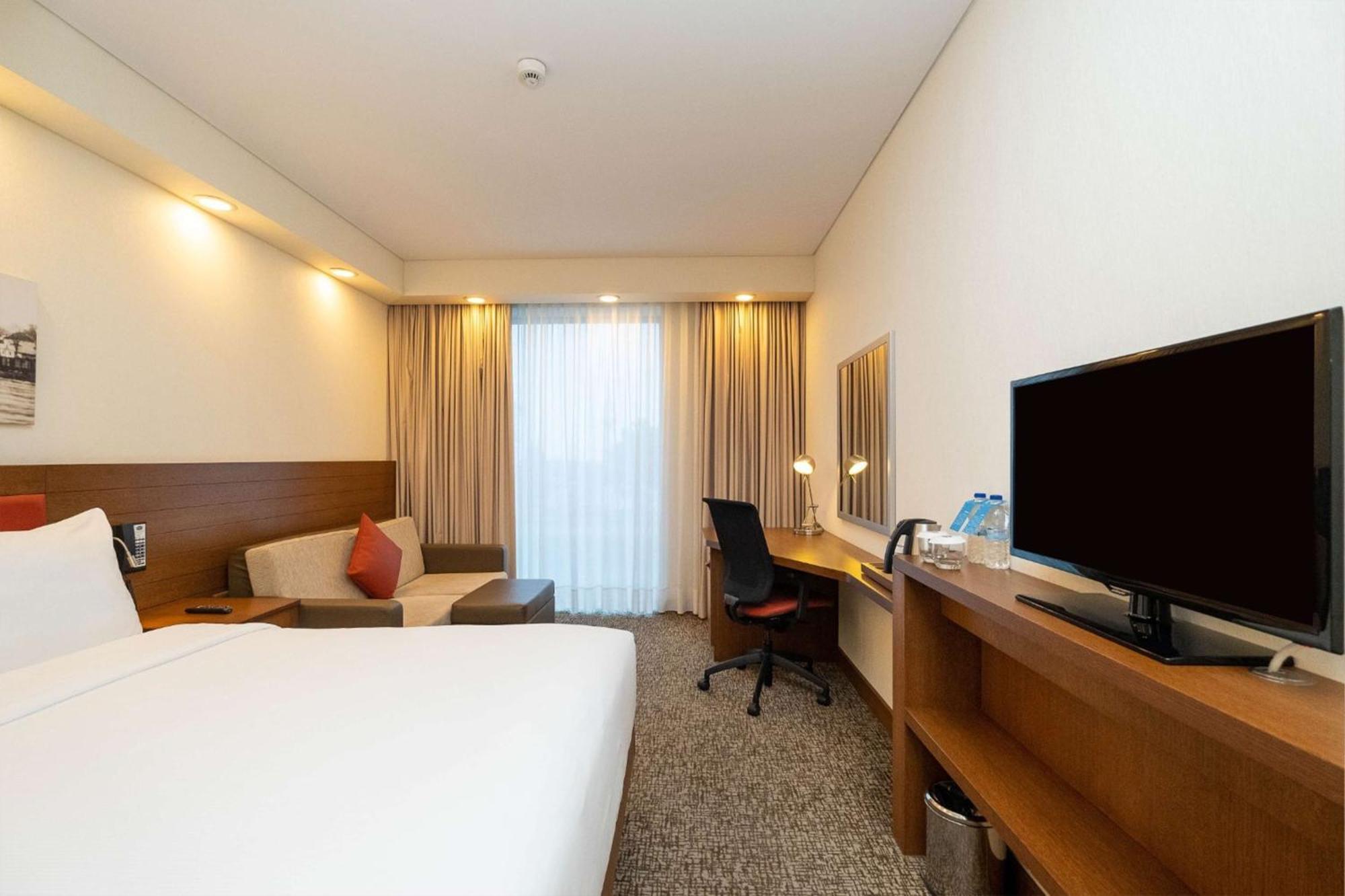 Hotel Hampton By Hilton Samsun Esterno foto